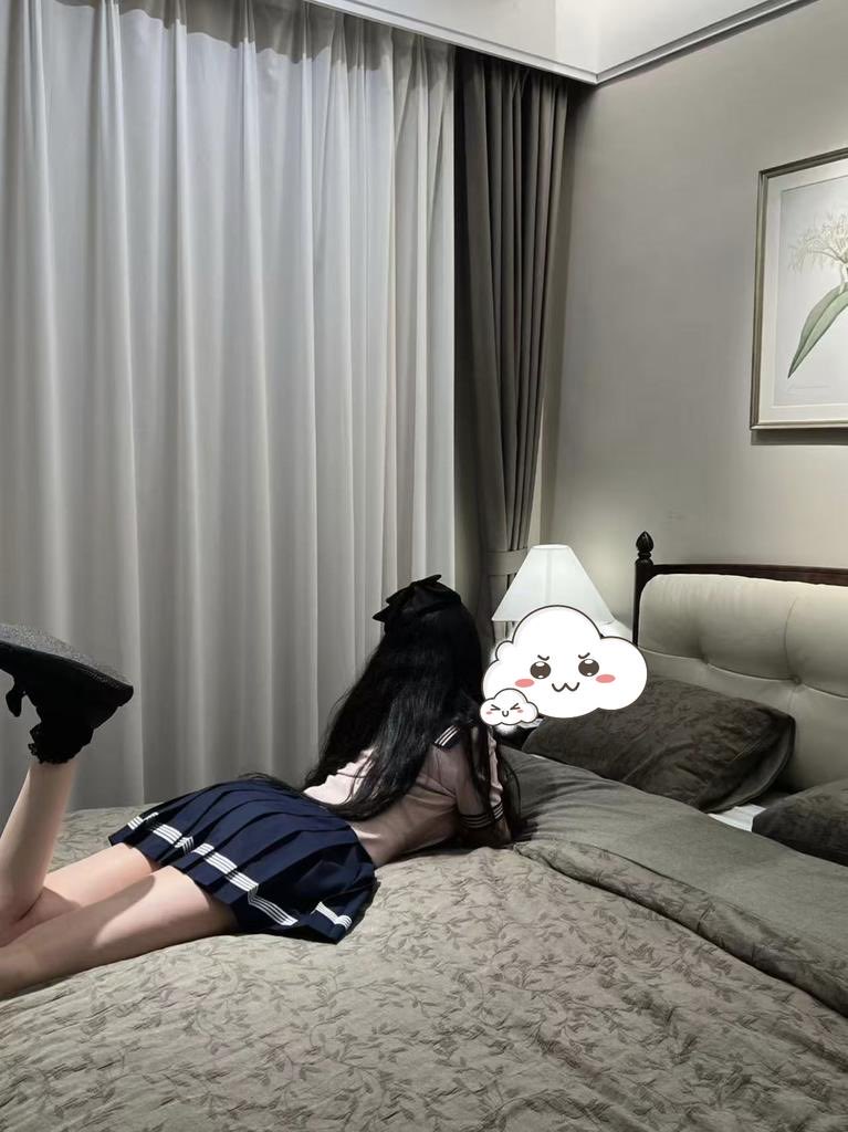 SophiSuede's tweet photo. 04女大，165cm50kg在南通实习噢，有附近双排的搭子吗？（许愿一个抛友often ）👜 #南通 #女大 https://t.co/f6S5ApgYNA