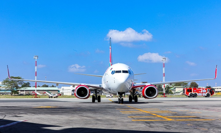 Yoro_Talk's tweet photo. 1. Aviation workers’ strike
🚨 Day 2 of the aviation workers’ go-slow: Major flight delays &amp; cancellations at JKIA and other airports. Thousands of passengers stranded. This is damaging to Kenya’s export markets. Talks ongoing but no breakthrough yet. #JKIAStrike #KenyaAviation https://t.co/G7l8YFFoXn