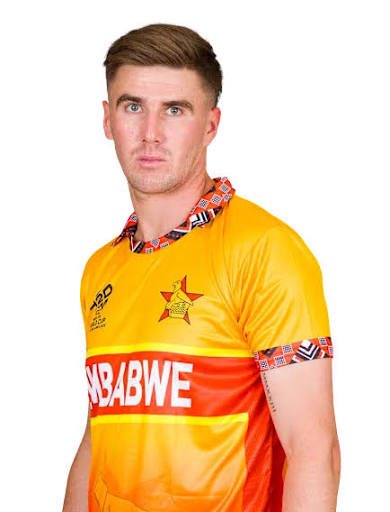 TatendaJokonya's tweet photo. Brad Evans is a way better T20 batsman than Myers and Madhevere combined😤 https://t.co/fLp9AkhuOW
