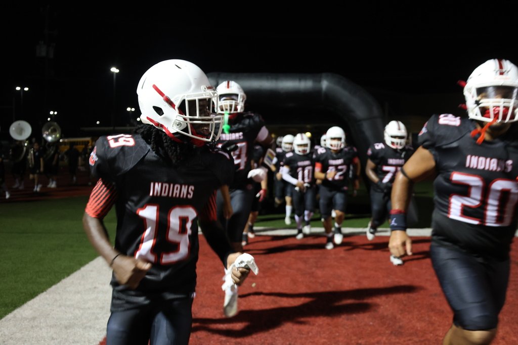 ClevelandISDTX's tweet photo. Congrats to our varsity boys on their WIN!🏈❤️ @tmobile

To our players: Keep working. Keep believing. Keep showing up.

And to our community: This is our team. This is our tribe. Let’s build with them. ❤️🖤🤍

#ClevelandIndians #ClevelandISD #ForwardTogether #FN5GL #Entry https://t.co/2bfy5lgygD
