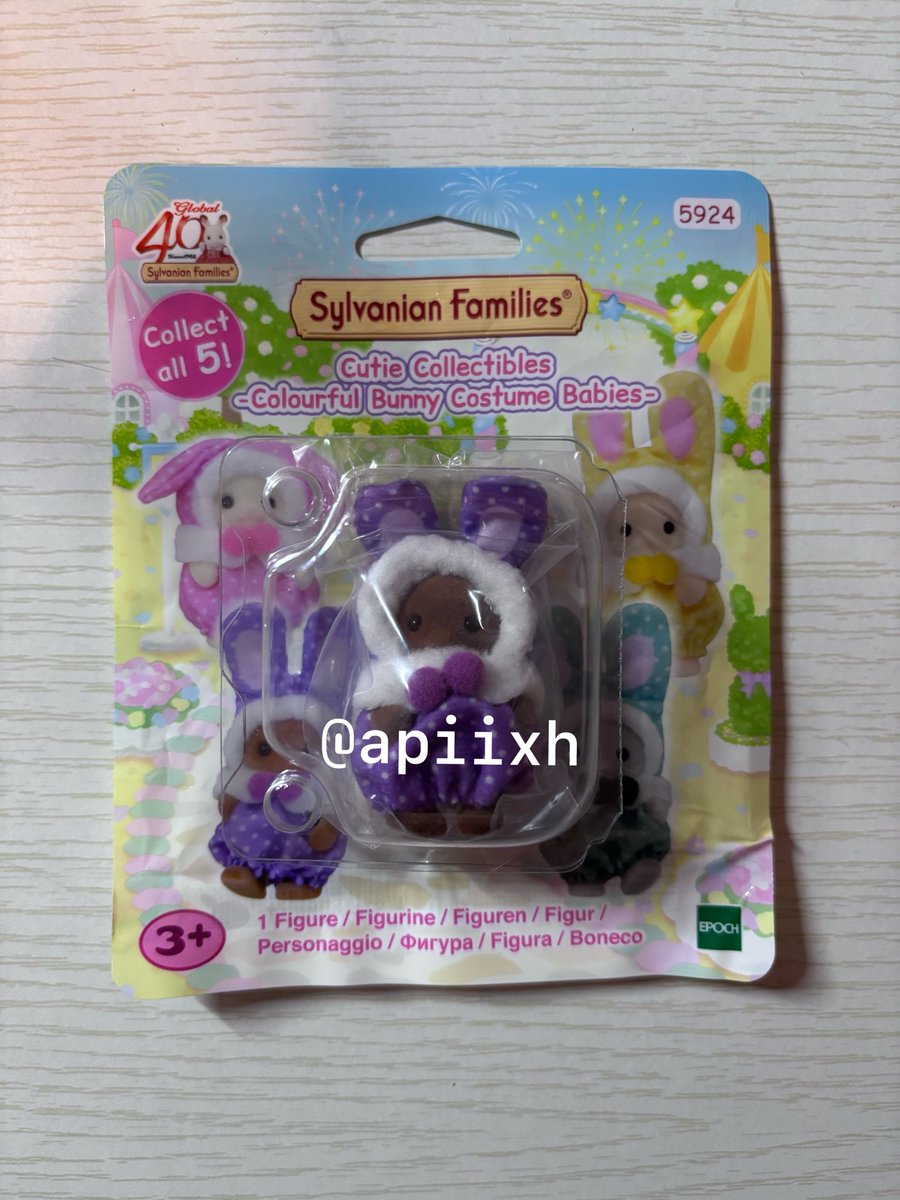 APIIXH07's tweet photo. หาคนรับน้องไปเลี้ยงต่อ��่ะ ของเค้าเอง ไม่ได้แกะน้องออกมาเลย 1oo฿ shipping🛵🚨49 
#sylvanian #ตลาดนัดซิลวาเนียน #ตลาดนัดsylvanian https://t.co/lTKZa323KW