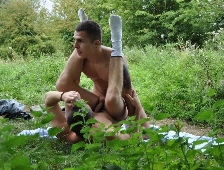 DirtyMindsRevue's tweet photo. Attention aux orties ! 🍆🌳💦
Attention aux orties !
#gaycruising #gayfuck #gaydirty #gaypig #pigmen #gaytrash #trashmen #dirtymen #dirtyminds https://t.co/jWPdIIA17Q