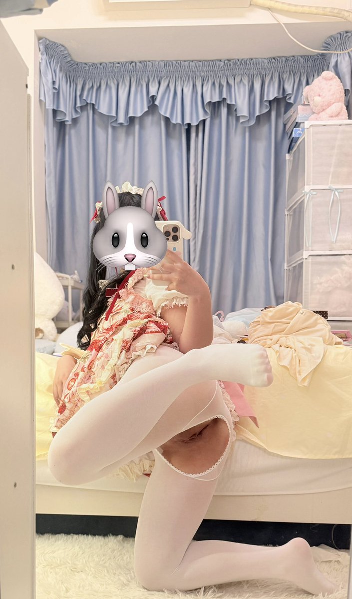 Cinnamoroll3777's tweet photo. 爸爸我今天萌吗？🥰

#小狗日记 #反差 https://t.co/ThpAgWVbDc