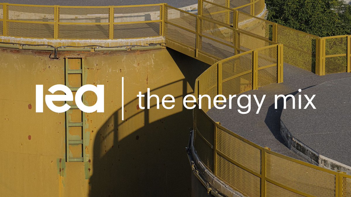 IEA's tweet photo. Our newsletter went out today, covering meetings with Ministers on energy security priorities, record-breaking EV sales, inverter cybersecurity risks, the latest energy tech manufacturing trends &amp; more.

Subscribe: https://t.co/Y4l5GYaHvt
Read in full: https://t.co/jV6M0ggOK3 https://t.co/3xOTRUR3DL