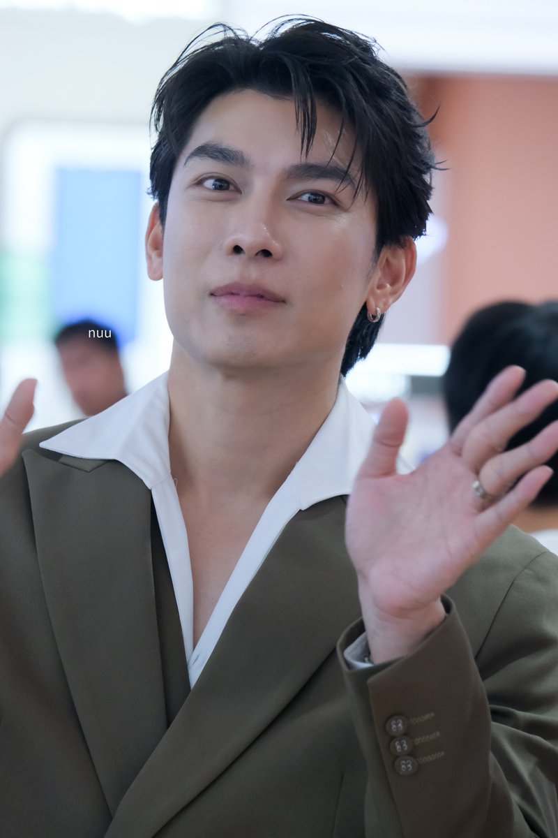 Nuu_2363's tweet photo. บ๊ายบายค๊าบบบบ

MEWTUL SERUMSILK

@MSuppasit @octotul 
#BobbiBrownTHxMewTul https://t.co/PZdHu27rNp