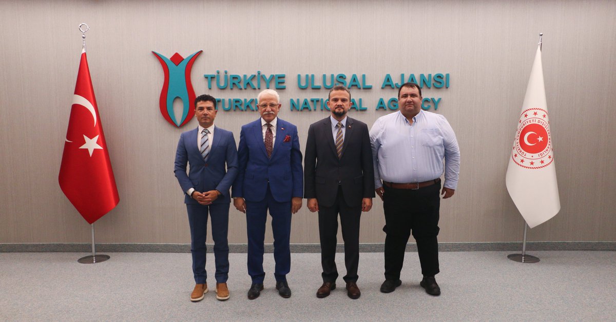 ulusalajans's tweet photo. Sayın Başkanımız İlker Astarcı, Necmettin Erbakan Üniversitesi Rektörü Sayın Prof. Dr. Cem Zorlu'yu makamında ağırladı. Erasmus+ ve ESC programları kapsamında kurumlarımız arasında geliştirilebilecek iş birliği olanaklarının ele alındığı bu nazik ziyaret için kendilerine teşekkür ederiz.
@ilkerastarci @CemZorlu @NEUniversitesi