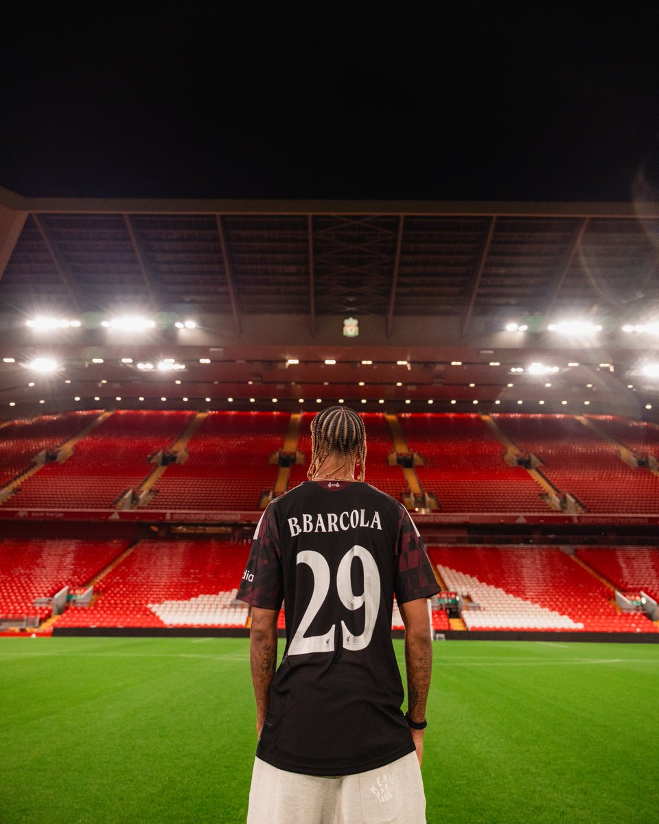 LFC tweet picture