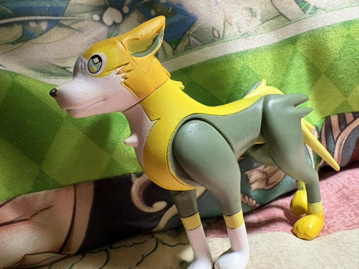 emo_pokem's tweet photo. パルスワン救いたい部係長の24エモンでぇす
個人的にはそんなに悪いデザインじゃないのだが
「あの」ワンパチの進化系という超重責をゲープリに背負わされたのが運の尽きだったとしか言いようが無いな..... https://t.co/DRW31xvuHt