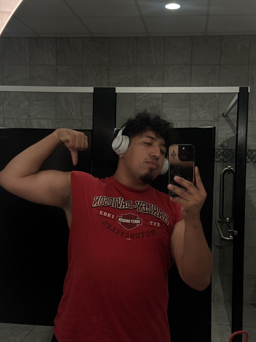 kingangeltho's tweet photo. Last night gym session https://t.co/lsu5dcNCFE