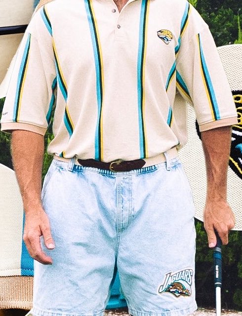 fashion_nfl's tweet photo. The polo/jorts combo I never knew I needed. https://t.co/UW6m3mViJ1