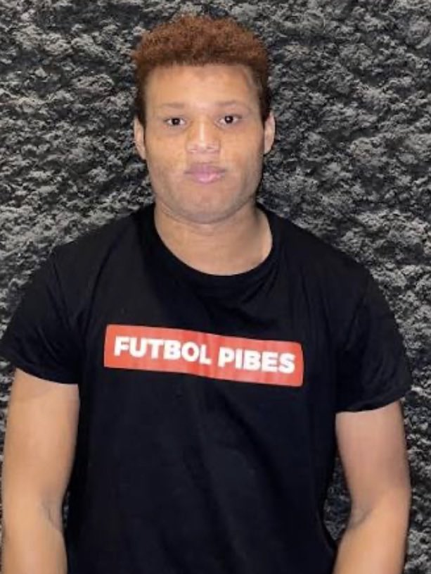 niciusvcf's tweet photo. “pues hay nuevo fichaje en las oficinas valencianistas”

el fichaje ilusionante: https://t.co/JTgBVMLDio