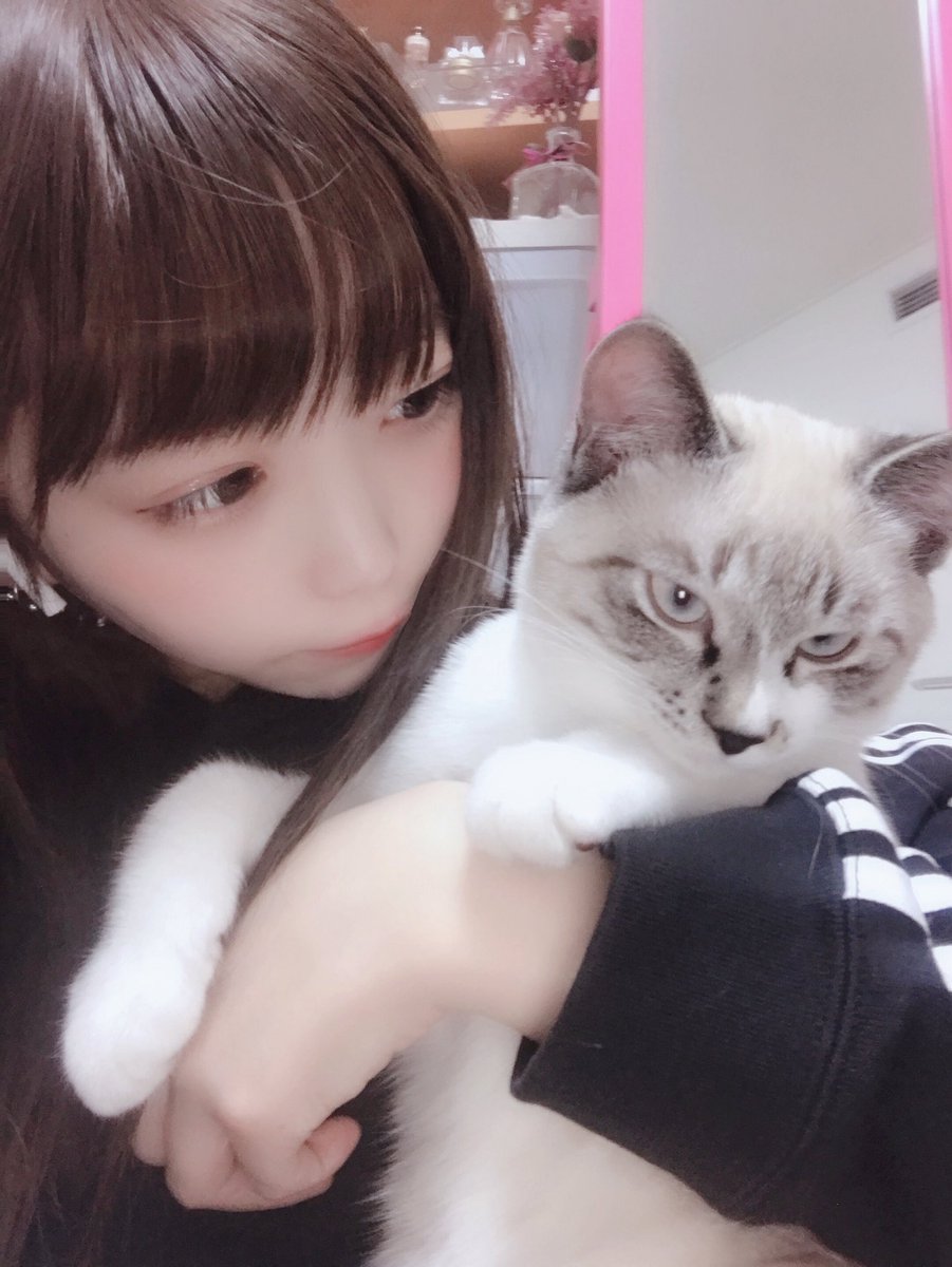 hinari_airattic's tweet photo. iPadから8年くらい前の
ラブラブショット出てきた💕 https://t.co/jyO8VDaepj