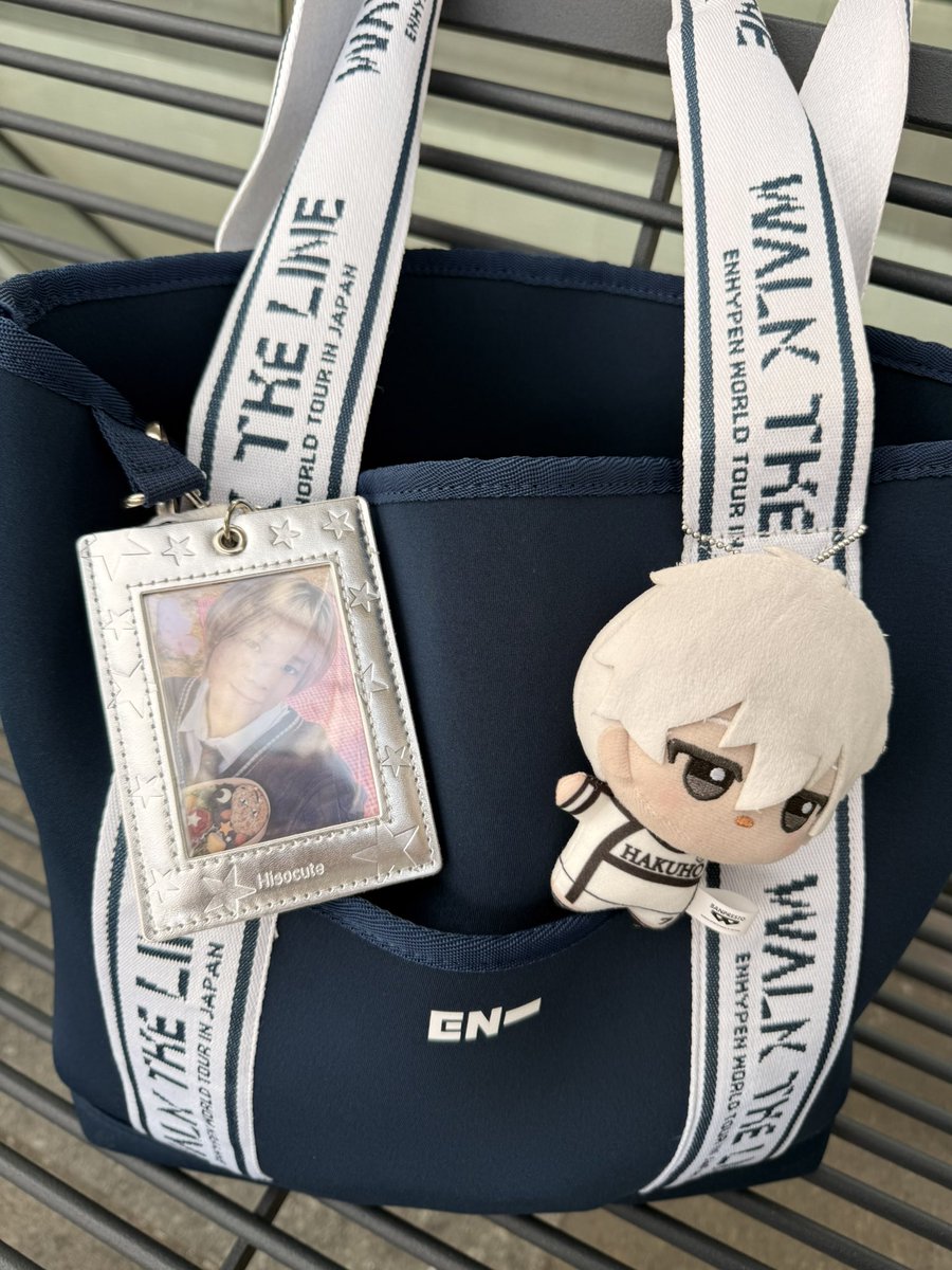 horanghees's tweet photo. i'm sure nobody could tell i like nagi when i went to see the blue lock movie https://t.co/LtiNfELL36