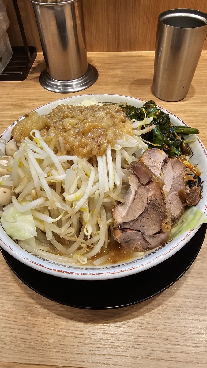 kyy_kn's tweet photo. 本日のラーメン　八本松豚山　ラーメン
ごちそうさまでした！
今日のアレはとんでもない奴だったｗ
腹痛確定なのにおかわりしてもーた😨 https://t.co/i3DCwGlJms