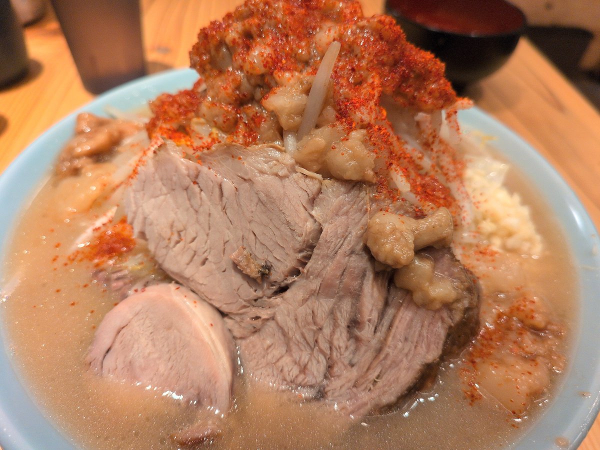 alchemist_73u's tweet photo. 昼は冷麺、夜はラーメン。
なぞなぞみたい() https://t.co/zpp3R6QIRT