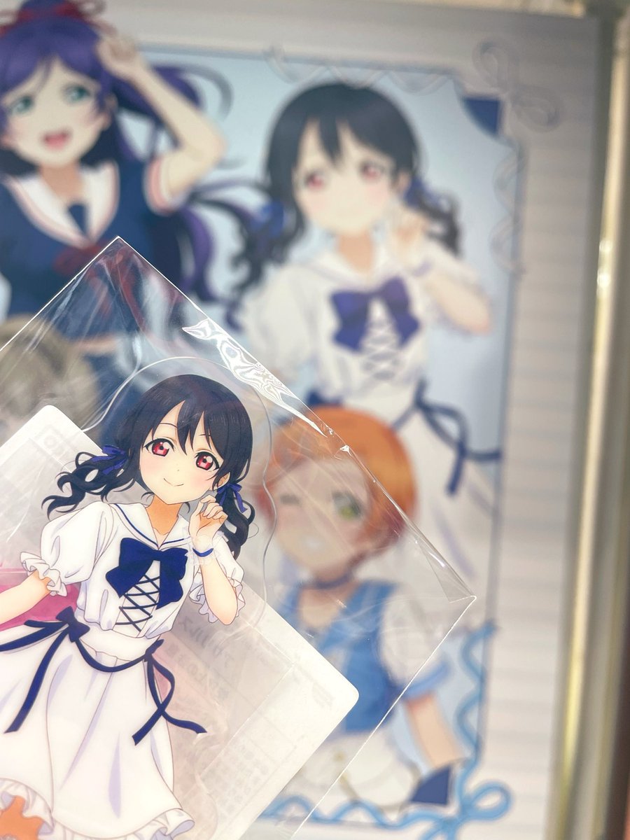 SayoOume's tweet photo. みなさん、アクスタってどうやって持ち歩いてますか…？

先日、念願の矢澤にこちゃん（!）をお迎えしたのですが、絶対に傷をつけたくないです。😣
おすすめの方法があれば教えてください。 https://t.co/lrM7b2BG2a