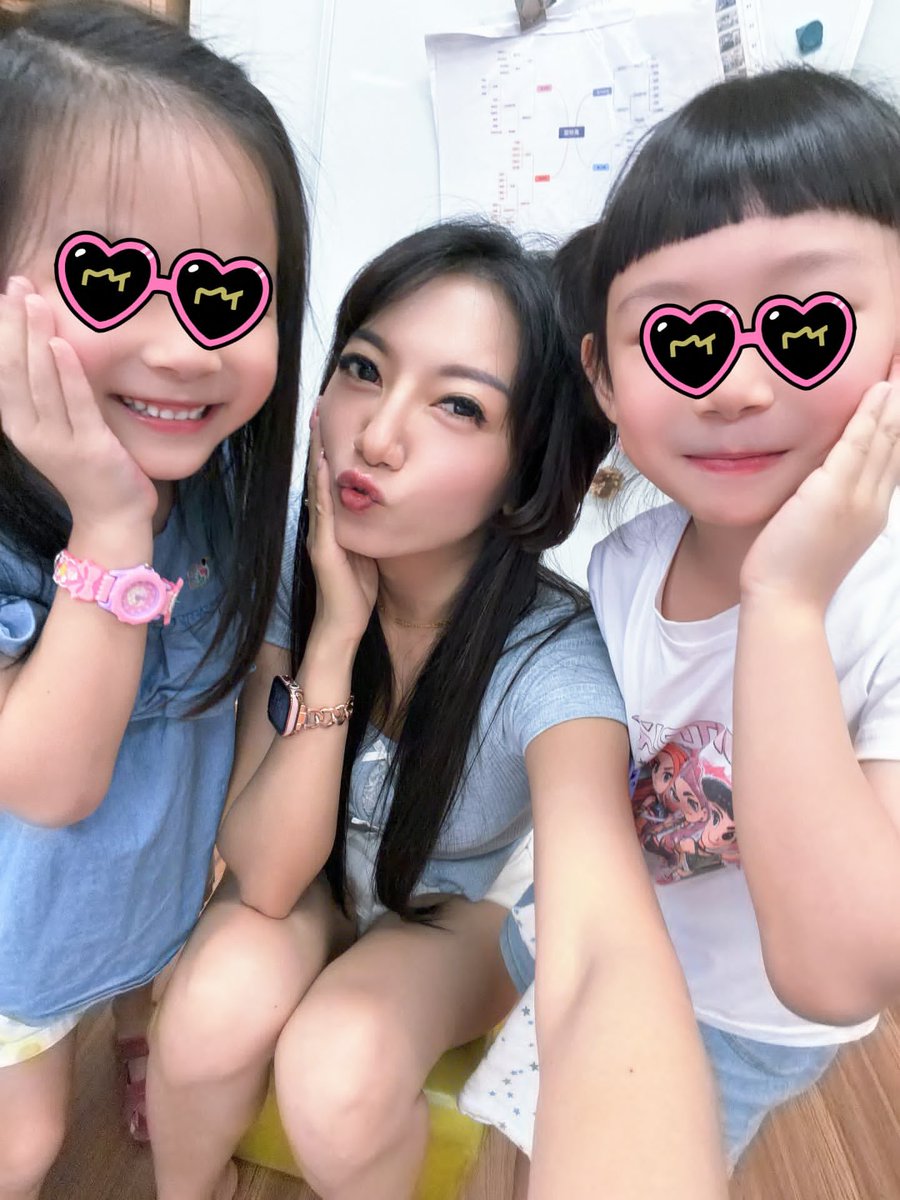 miss7897's tweet photo. 可愛的一群寶貝
出鏡了🤣
老師～我不見了🤣🤣🤣
#幼兒園老師 https://t.co/6XSyFzR2V7