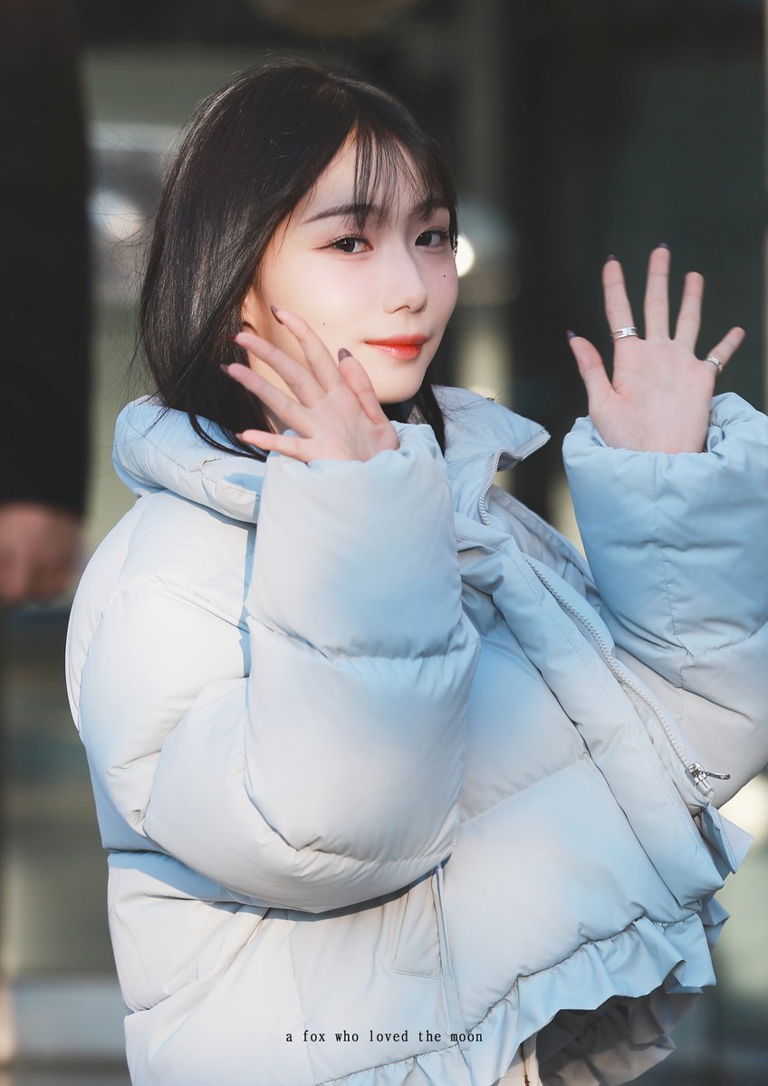 moonNfox_'s tweet photo. 241108 뮤직뱅크 출근 HQ

처음부터 난 너를 사랑하게 될 줄 알았어

#서영은 #SEOYOUNGEUN #ヨンウン #영은 #YOUNGEUN #ソヨンウン #徐永恩 https://t.co/pw7nXxOJyX