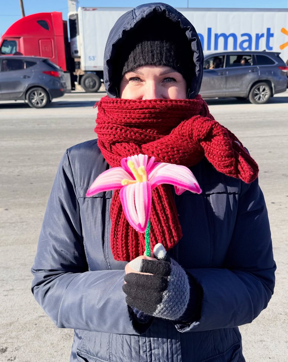 DorothySteprgf's tweet photo. Grateful to witness monks walking through our area quietly and mindfully during winter. Their 2, 300-mile, 108-day pilgrimage from Texas to Washington, D. C. shares a message of peace, compassion, unity, and daily kindness. https://t.co/bAJOHn6ZBk