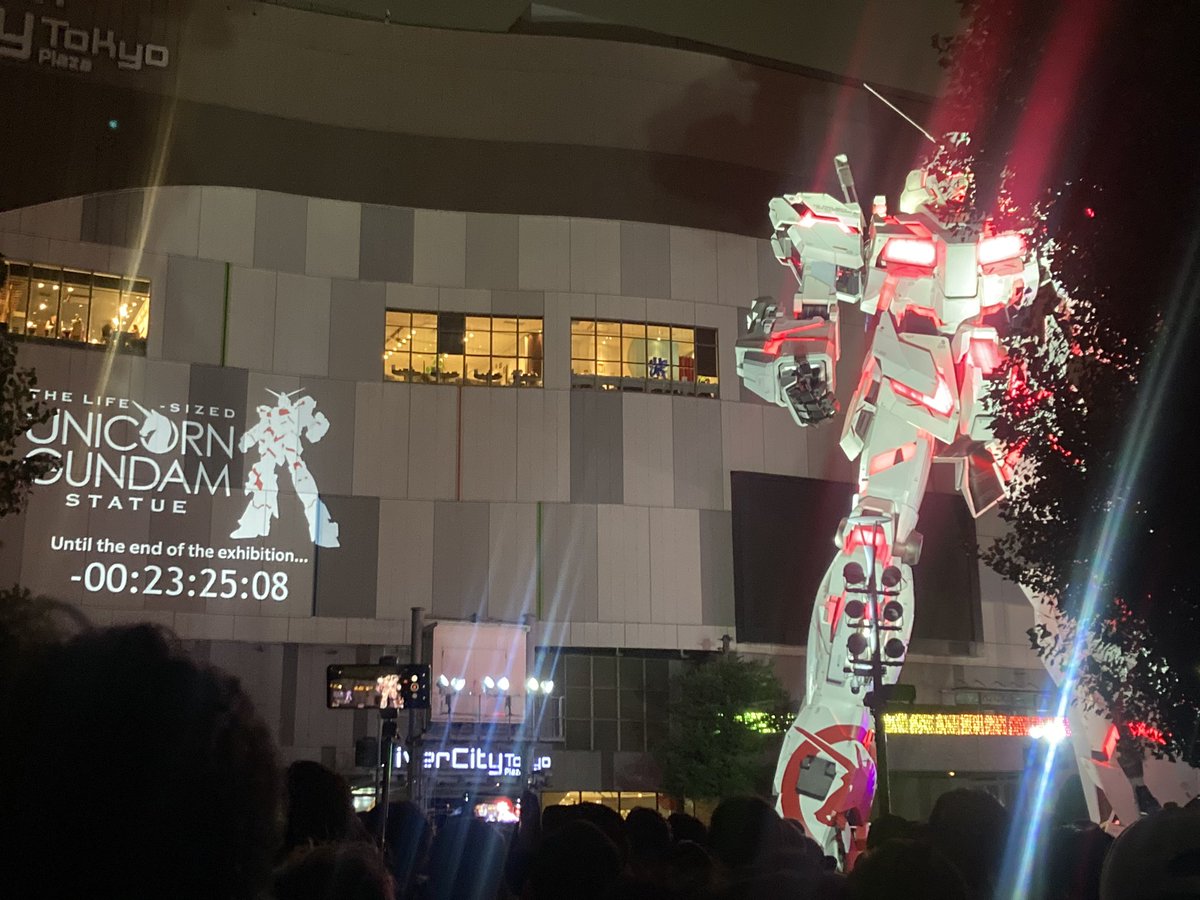 heron_chan's tweet photo. サヨナラ、ユニコーン、なうw
つい来てしまったーw
#お台場
#ガンダム
#ユニコーン
#最終日 https://t.co/LKozuUTOdK