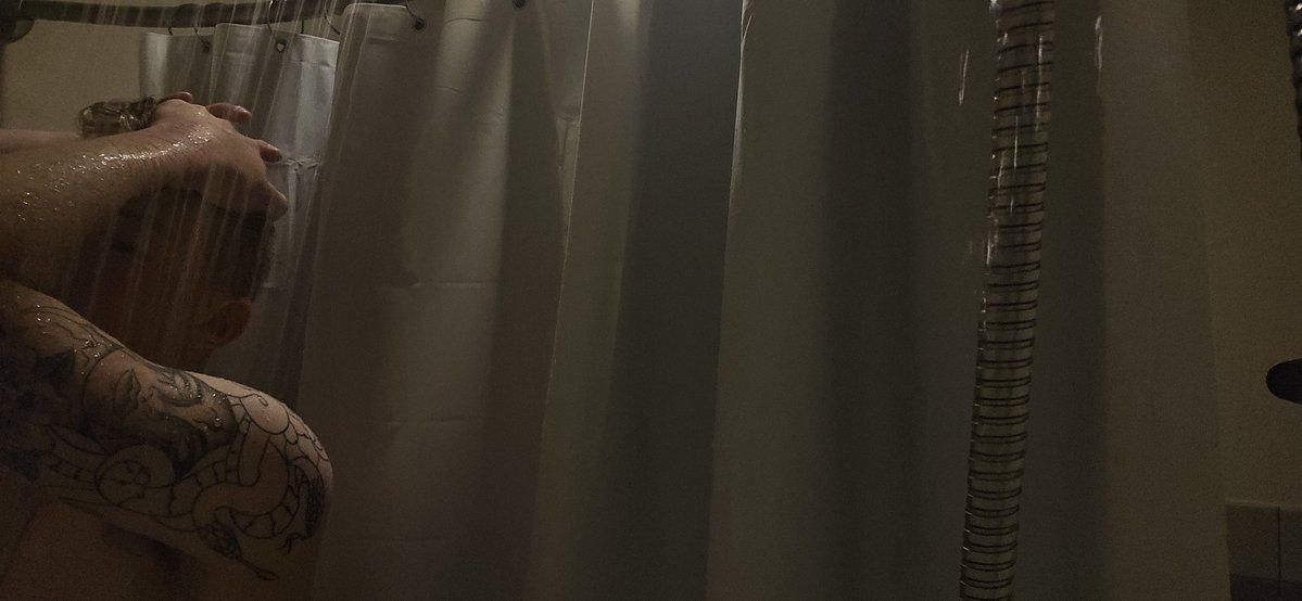 randomgNSFW's tweet photo. New Introduction :p
20 (06')
Bi
M
Soft + hard kinks
Free use, choking, cnc, scratching
Mightttt sell tapes <3
Not new to #nsfwtwtًً
#cockring #slut #nudes #bwc #showerpics https://t.co/3czJF1RtTi