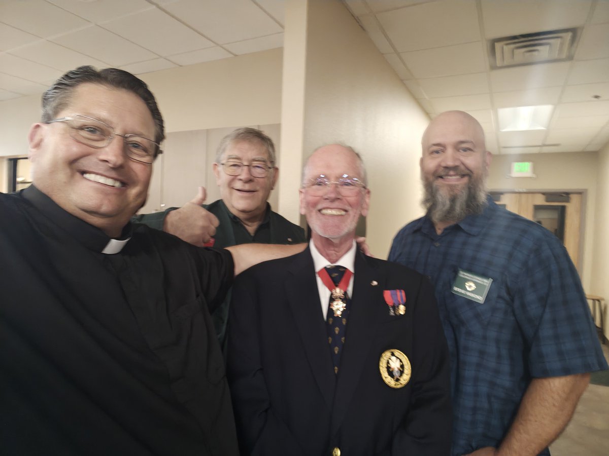 FrSlattery's tweet photo. Such fun at our Knights of Columbus BBQ on Sunday! Thank you Knights of St. Patrick Council. https://t.co/eOZIWjWk3n