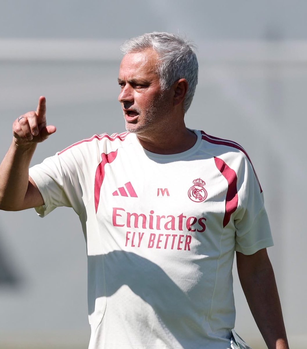 ChinoUTD's tweet photo. 🚨 Jude Bellingham on what the Real Madrid players love about Jose Mourinho:

🗣️ Reporter: 
“You’ve had a blistering start under Mourinho. What’s changed?”

🗣️ Bellingham: 

“I’ll speak for myself first. He’s made me more adventurous, and I think you can see that across the team. We’re more dynamic now, less predictable. It’s difficult to prepare for us because players aren’t restricted to doing one thing.

Jose said something to us very early: ‘I’m not here to teach you how to play football. If you’re wearing a Real Madrid shirt and you’re on that pitch, believe there’s nobody in world football better than you in your position. Now play like it.’

That stays with you. He tells us he’ll worry about the decisions, we just have to play. So you don’t receive the ball thinking about five different instructions.

The other thing is how well he knows you. Before he tells you what he wants, he already knows what you’re good at. With me, he hasn’t tried to change the player I am. He wants me to do those things even more and become better at them.

I think players love that. You want a manager who looks at your strengths and thinks, ‘How do I get more of this?’ Not one who makes you afraid to use them.

And then there’s the goals. He’s obsessed with us scoring more. He told us if a league title ever comes down to goal difference, he doesn’t want to spend the summer thinking about the goals we could’ve scored in September.

So now even when we’re three or four up, you look at the bench and Jose still looks like we’re wasting time. I’m starting to understand why players enjoy playing for him.”