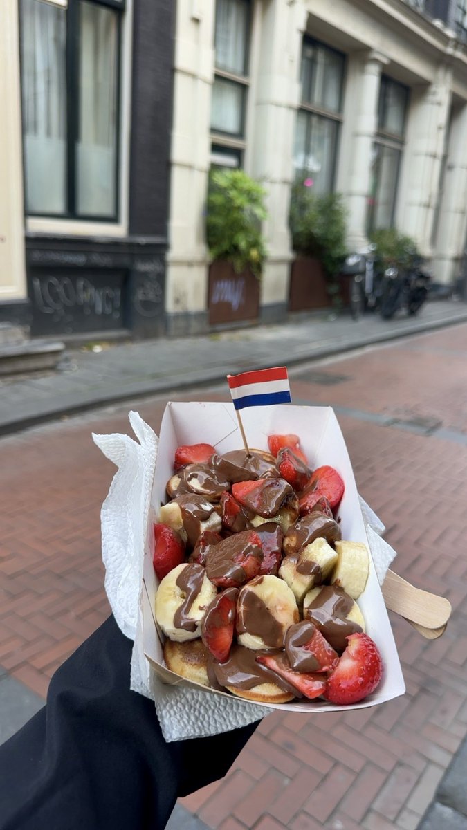 duckyreem's tweet photo. A Day in Amsterdam https://t.co/kTPGc2lUZ3