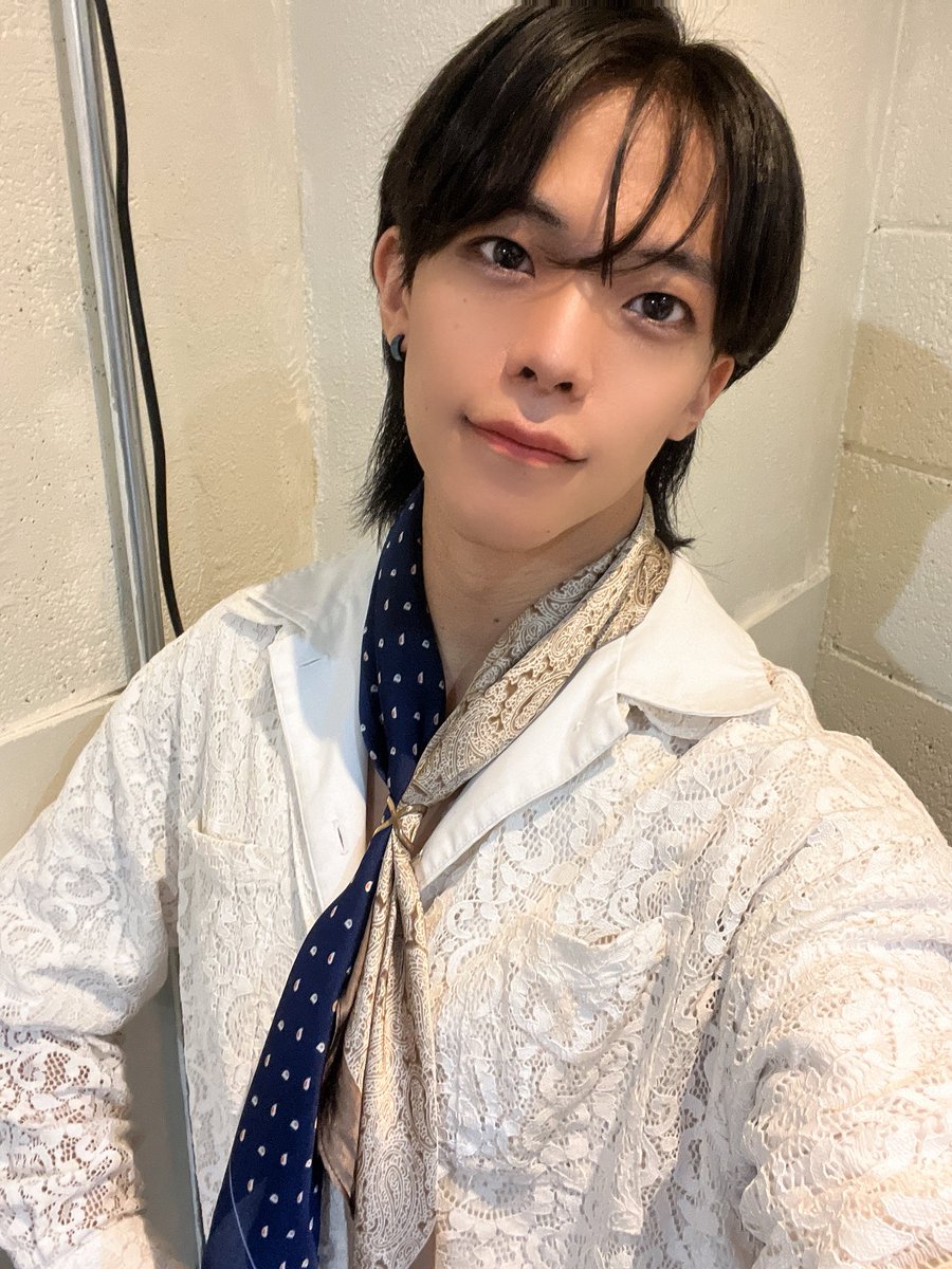 RYLgem_Shota's tweet photo. 今日のアビコレさんもありがとうございましたー！🙇‍♂️✨
一旦ラストのS.U.Bさんでしたっ！🙏
もうどこも次がラストって感じだね

デビューをこの場でした俺らにとってはここも特別な場所だったね😌✨
そんな日に会いに来てくれてありがとうだよ💙
感慨深かったし嬉しかったよ！💎 https://t.co/jHtgotC7pE