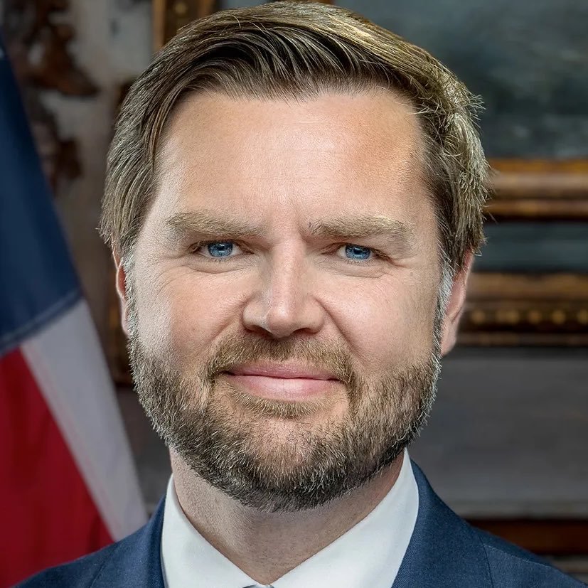 Chicago1Ray's tweet photo. JD Vance said that American homes and land belong to American families, not foreign investors 

The sale of (1,500) acres near an (F-35) airbase to China is unacceptable, and must be denied

I'm calling on @realDonaldTrump to take back every blade of grass back from China https://t.co/V8d4FqMNjU