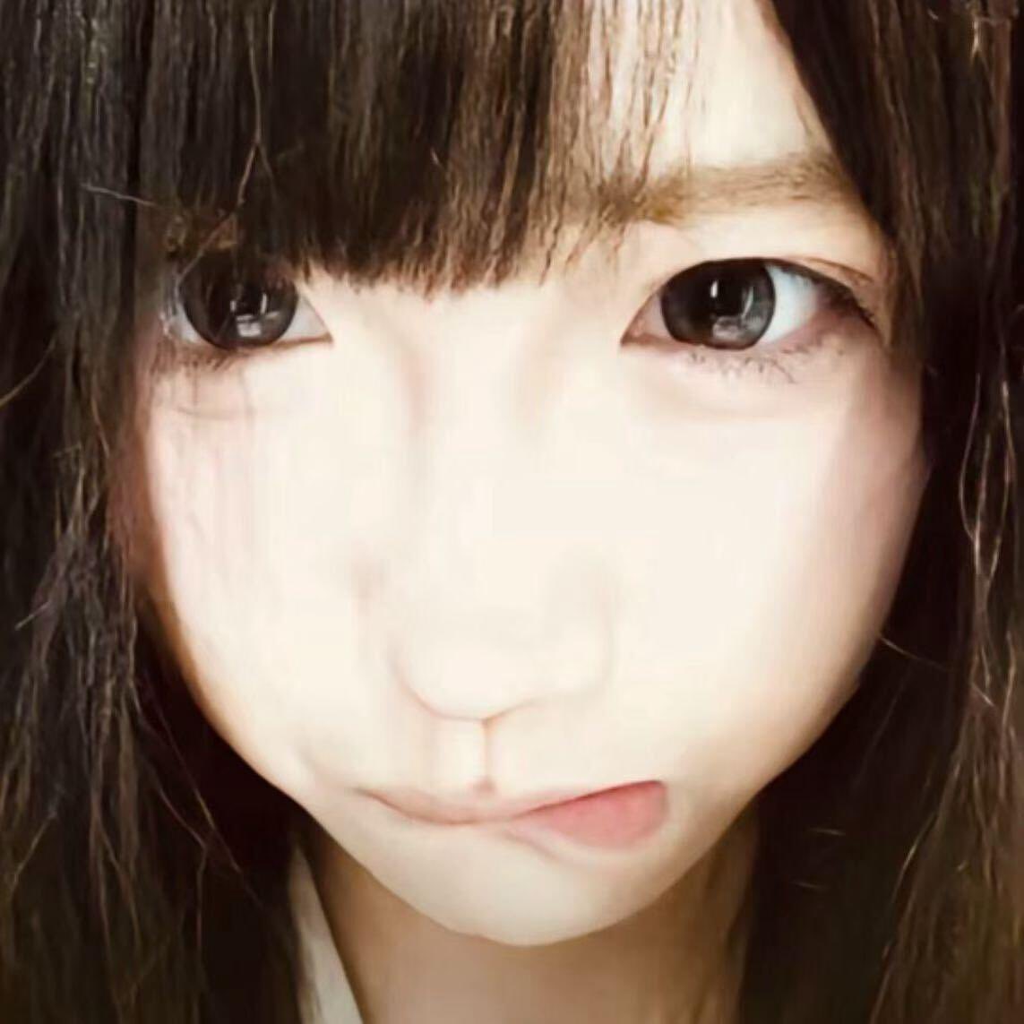 sandra85lm8's tweet photo. 晚上好呀宝子们！🥰
   有人想锐评一下我16岁的福嘛？ 
      今天当一次女菩萨！🌹🌹🌹
           是粉哒！！看完不许瞎说！！ https://t.co/lY7Uo6JEAp