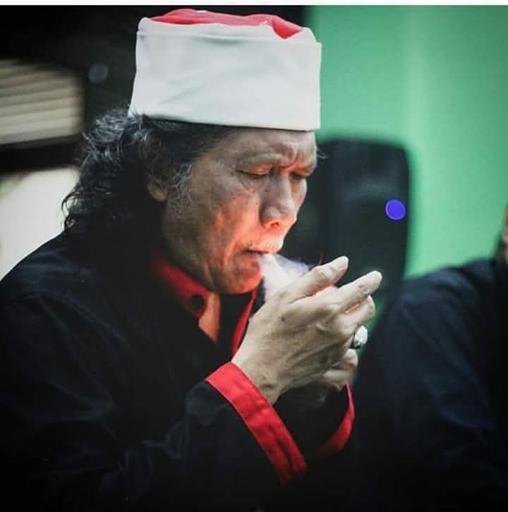 cahyo_semburat's tweet photo. Kita ini jangan hanya memohon ridho Allah SWT,tapi kitapun harus ridho pada apa yang di berikan yang di takdirkan pada kita, kalau kita ridho maka otomatis Allah itu pasti meridhoi kita,
Jangan curiga pada Allah, kita harus percaya sama Allah SWT.

#NasehatMbahNun https://t.co/q9n4BWmOLR