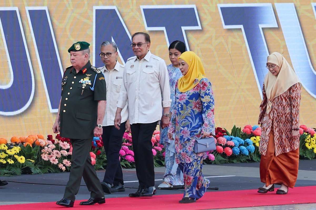 fahmi_fadzil tweet picture