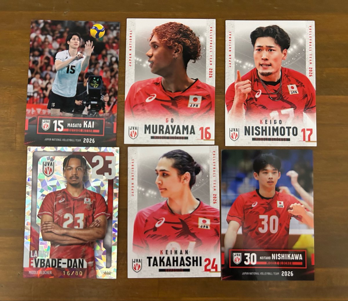 717w_w's tweet photo. 男子バレー 男子バレーボール 日本代表 トレカ2026 カード

【譲】画像1.2枚目
西田、深津、宮浦、山内、関田、富田、髙橋藍、石川、甲斐、村山、西本、ラリー、高橋慶帆、西川
【求】同異種　大塚　または買取

郵送または9/6（日）の北九州市立総合体育館にて交換希望です！

お気軽にリプください🙇‍♀️ https://t.co/pJGarUGKZx