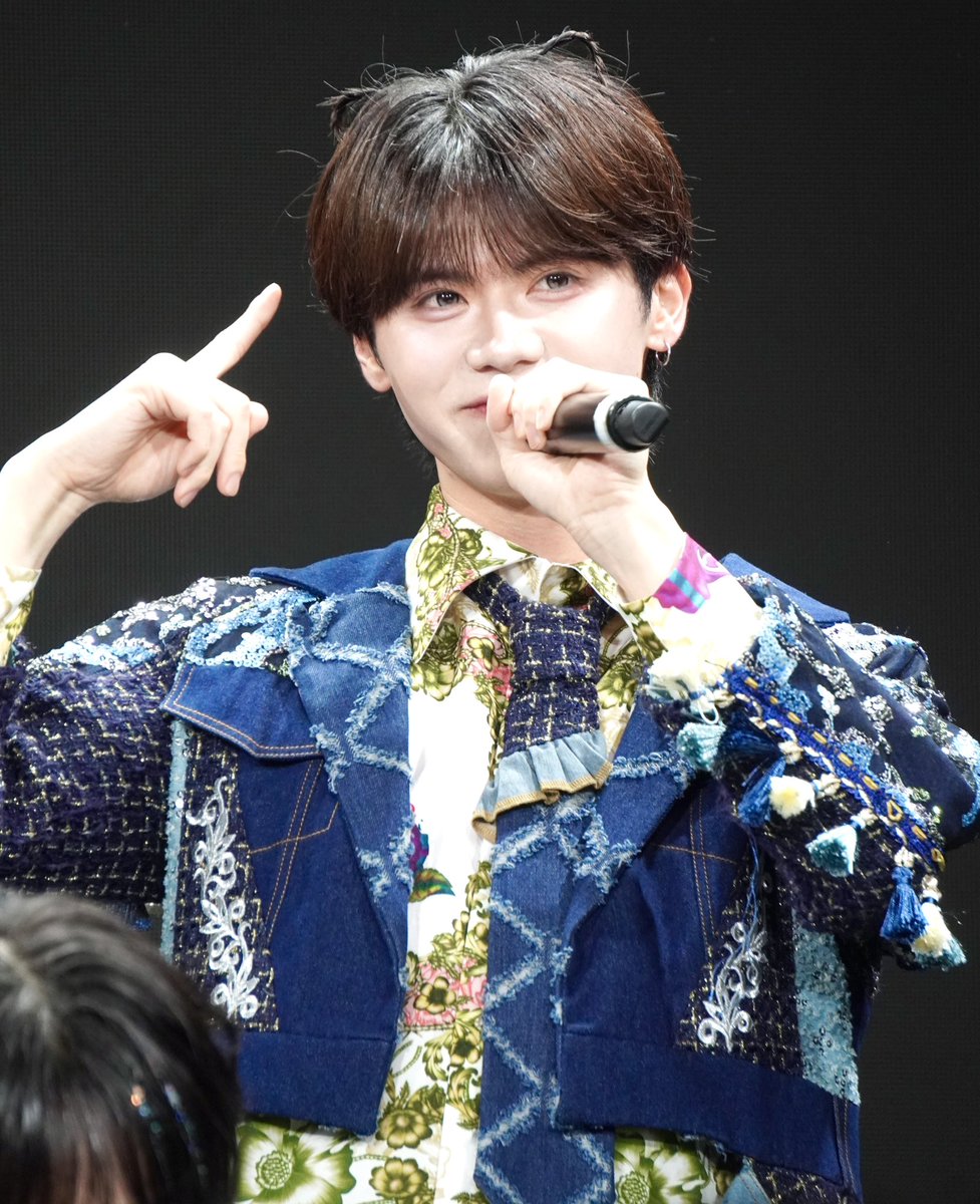 fairy___chan's tweet photo. ❄️Etoneige 1st Anniversary❄️

えとねちゃん1周年おめでとうございます。
いつもたくさんの幸せをありがとう✨
れいぴょん、いつも早口でまとまりのないわたしの話しを聞いてくれてありがとう！
アイドルになってくれてありがとうね☺️🤍ᩚ

 #Etoneige 
 #エトネージュ
 @etoneige_reito https://t.co/HO6EiJaQGU