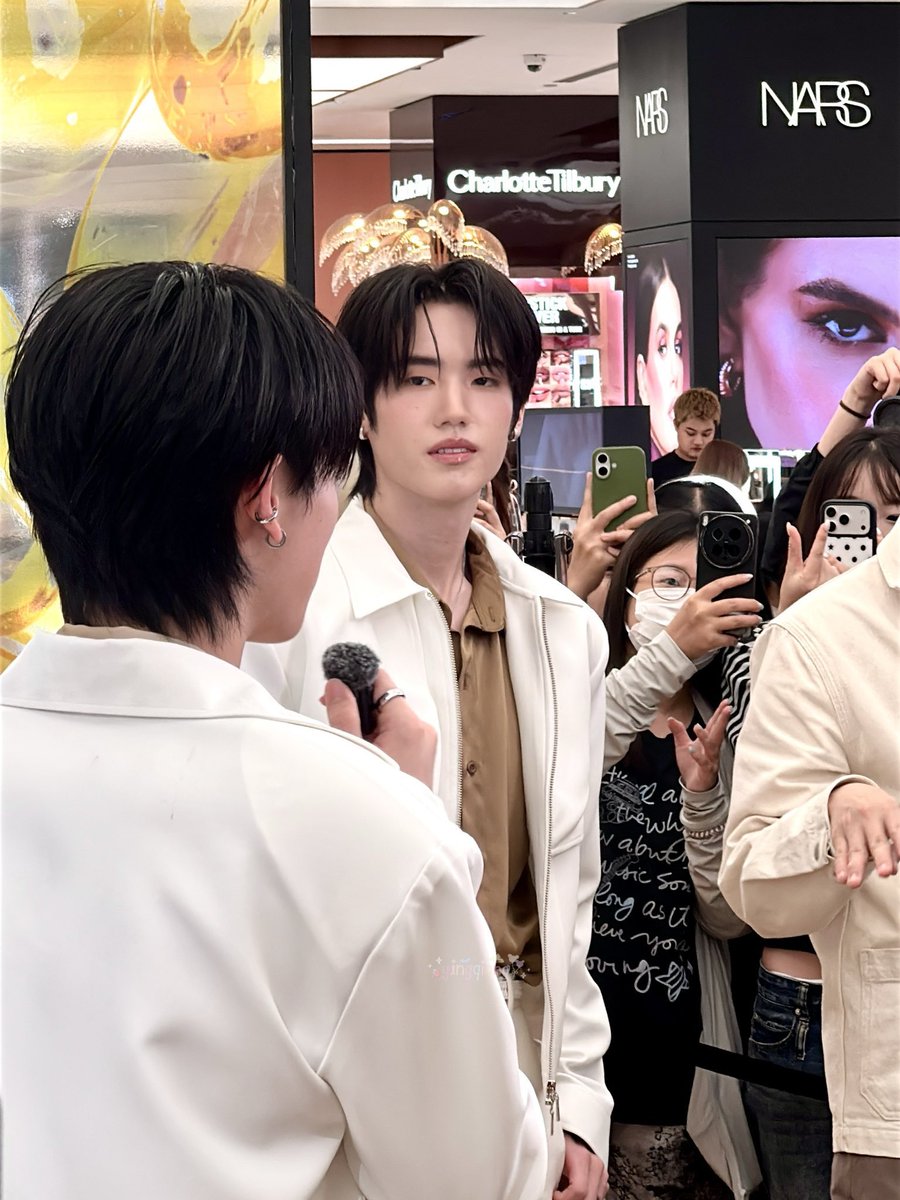 z_evee's tweet photo. สองตี๋บ้านลิ้มเอาสุดมากก 👀✌🏻

เฮียภู                                  ตี๋ภีม https://t.co/DUSFppMV2x