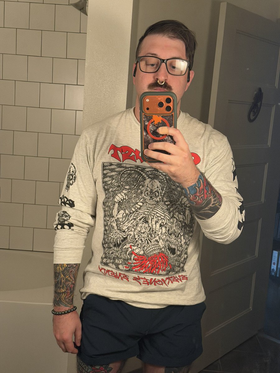WretchedxSpawn's tweet photo. Happy Mustache Monday, have a great start to your week. https://t.co/spaEEHd5ZN