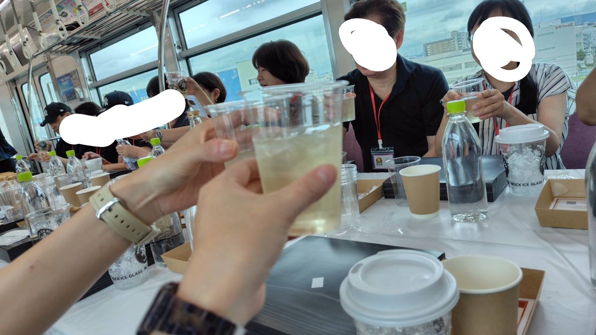 901ed's tweet photo. 土曜日は焼酎モノレールに行ってきた
昼過ぎからかなり濃い内容やった https://t.co/ebtikCjDHI