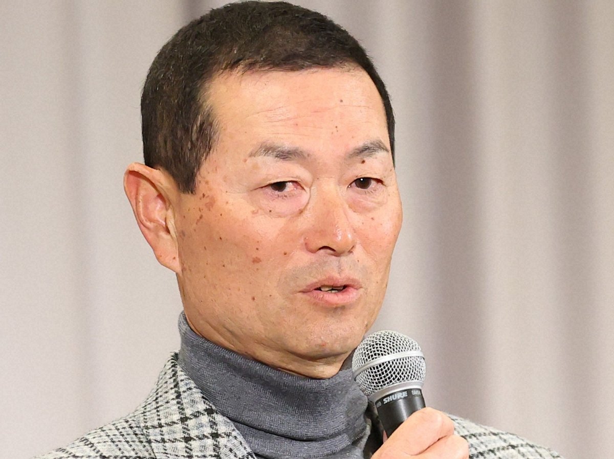 livedoornews's tweet photo. 【告白】桑田真澄氏、巨人2軍監督続投のつもりが…退団の裏側明かす
https://t.co/uzHYOiS202

「来年の2軍監督をお願いされていて喜んでやるつもりでいたんです」「ある日突然ユニホーム脱いでくれって言われたんで」と打診を受け、「僕がいるとやりづらいっていうことだったらしいです」と明かした。 https://t.co/JN64NEmRwf
