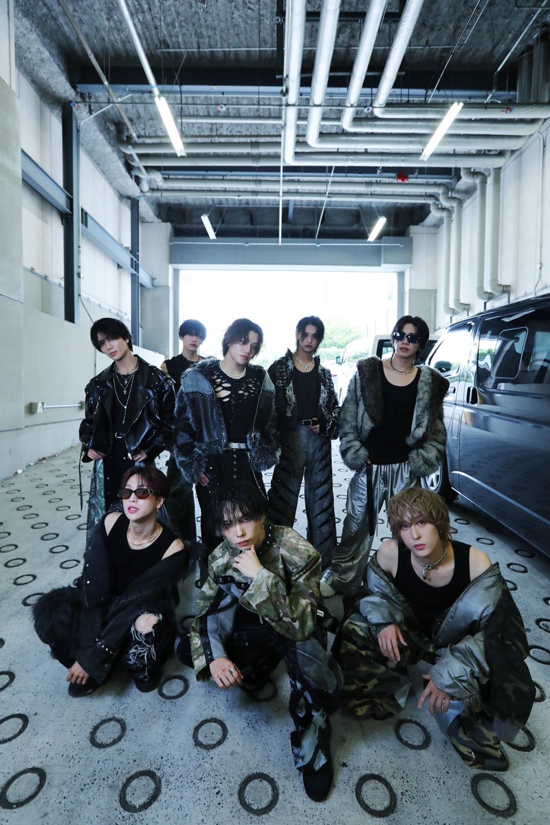 ALLIN_JPN's tweet photo. ◤ THANK YOU! ◢

『ブザフェス-10th Anniversary year-』
@ Zepp Diver Cityにお集まりいただいた皆様
ありがとうございました。

新曲「REDPRINT」いかがだったでしょうか
新しい世界観のALL INも、皆様に愛していただけるよう、最高のエンターテイメントをお届けすることをお約束いたします！

◤ Today’s Setlist ◢
M1-REDPRINT 
M2-MAFiA<ラップブレイクver.>
M3-罵罵罵
M4-SHOUT!!
M5-Stressful<ラップブレイクver.>
M6-DUG<4thワンマンアレンジver.>

◤ Next LIVE ◢
9月6日(日)
『トーキョークライマックス』
@ YOKOHAMA COAST garage +
にて皆様のご来場お待ちしております