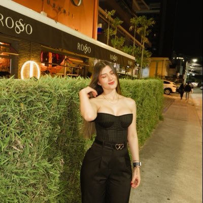 nataliamejia_23's tweet photo. #NuevaFotoDePerfil https://t.co/35c8P8Y2PB