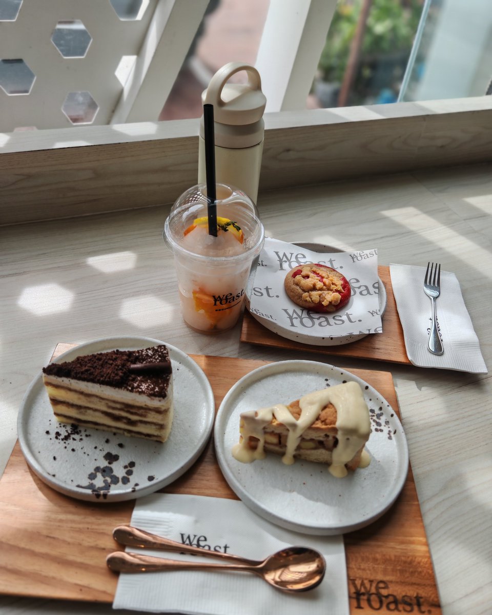 Antish_RLP's tweet photo. คิดถึงกันไหมมมม หนีไปใช้ชีวิตมา สโลวไลฟ์สุดๆ 😌🍰✨🩷 https://t.co/f4FOowlKej