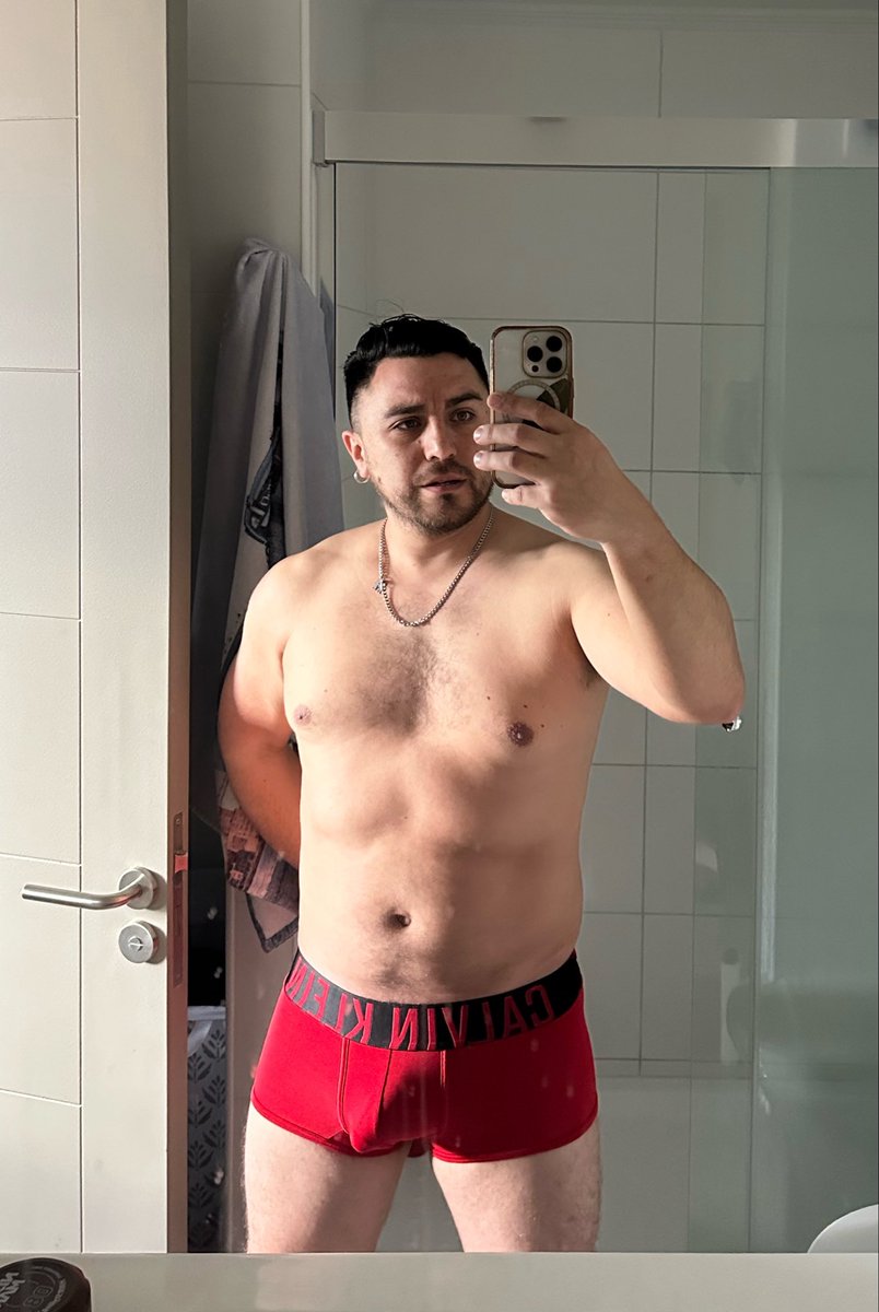 Troncosso's tweet photo. Hoy tocaron rojos 🙌🏻 https://t.co/h2bzD1LQhe