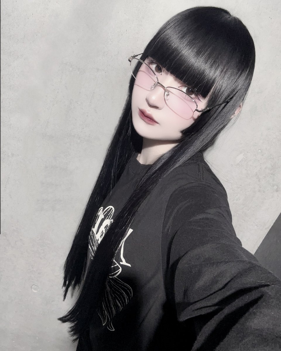 hime_Ill's tweet photo. ブルーブラック、濡羽色 https://t.co/MHhryol7TH