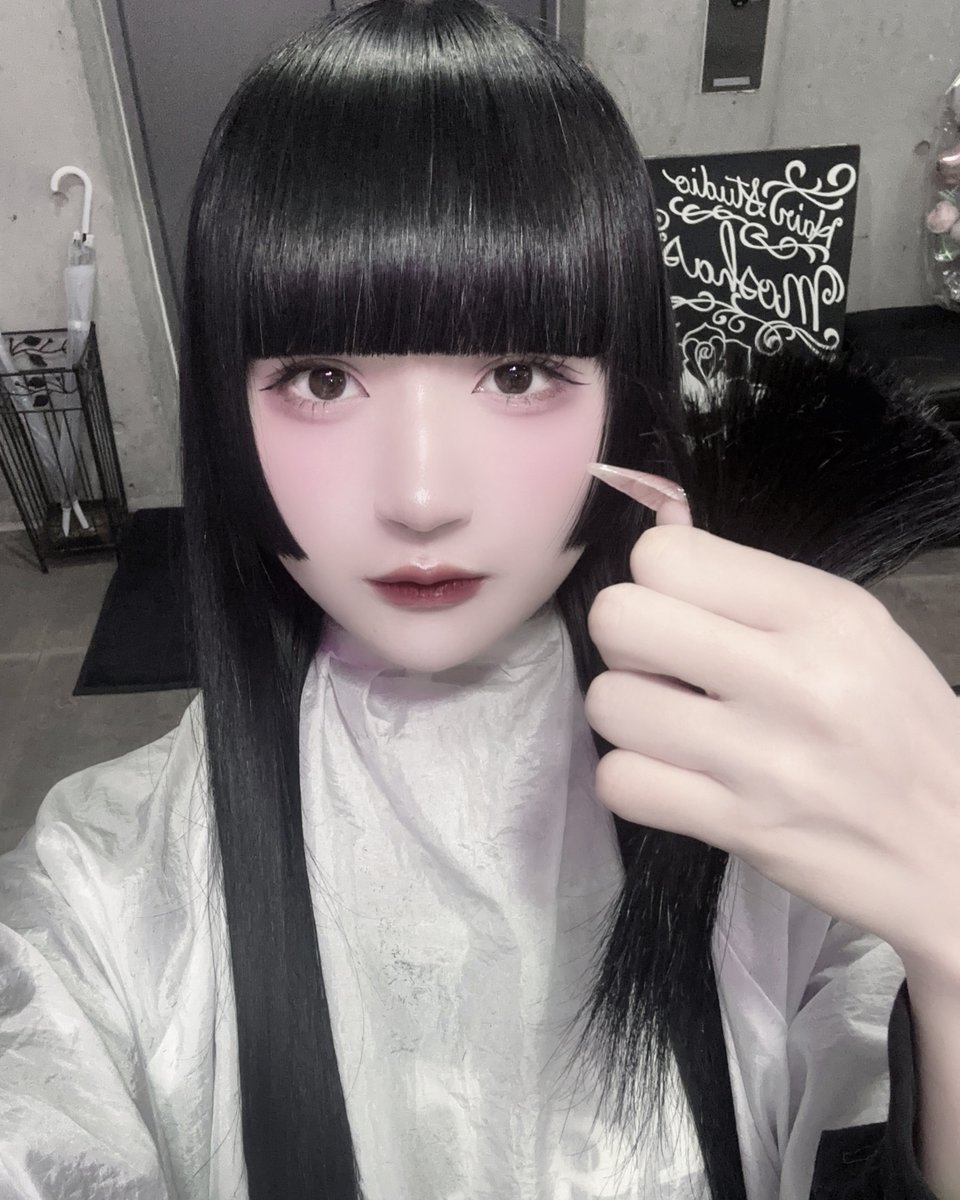 hime_Ill's tweet photo. ブルーブラック、濡羽色 https://t.co/MHhryol7TH