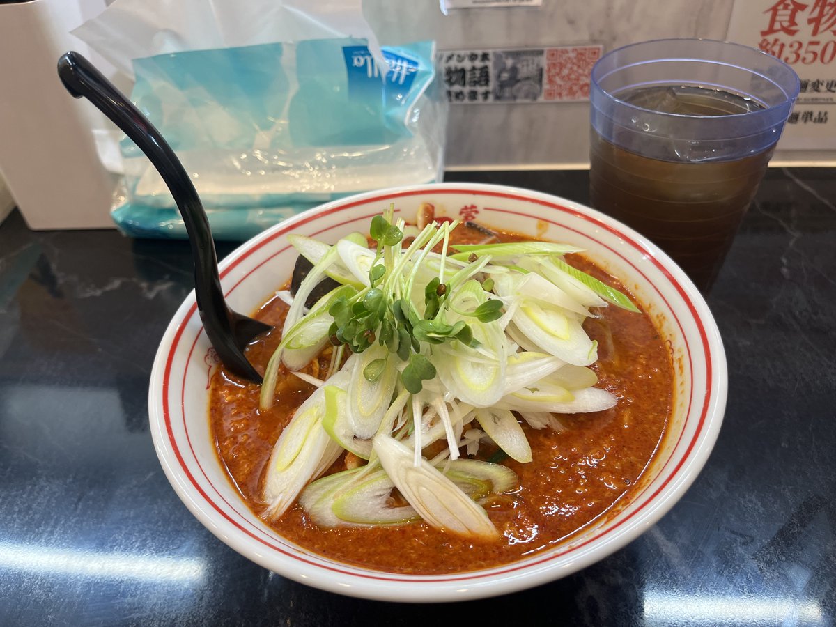 y_rbwk26's tweet photo. 結局中本の値上げ&amp;ルール変更前に最後に行けたの数ヶ月前のこれになっちゃったなあ😣
まあ仕方ない！また絶対通う🔥🔥🌶️ https://t.co/ICjBbN1BA8
