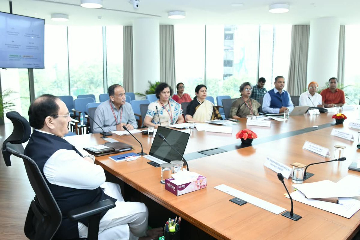 JPNadda's tweet photo. Reviewed the progress of RHTC Najafgarh, with a focus on strengthening patient care, specialist services, infrastructure, manpower, academics and digital health systems.

With OPD, Emergency and Specialist services operational, along with supporting facilities and digital patient records, the Centre is steadily expanding its role as an integrated hub for quality healthcare, medical education, nursing and allied health training.

Emphasised close monitoring, effective coordination and time-bound completion of ongoing works to further strengthen RHTC Najafgarh as a comprehensive centre for patient care and community-oriented healthcare.