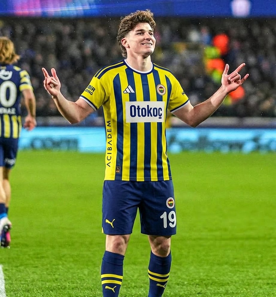 serdar_2870's tweet photo. Şimdi değilse ne zaman?
@Fenerbahce
@kamercihan
#alvareztofener #julianalvarez https://t.co/R65rOXz0Cb