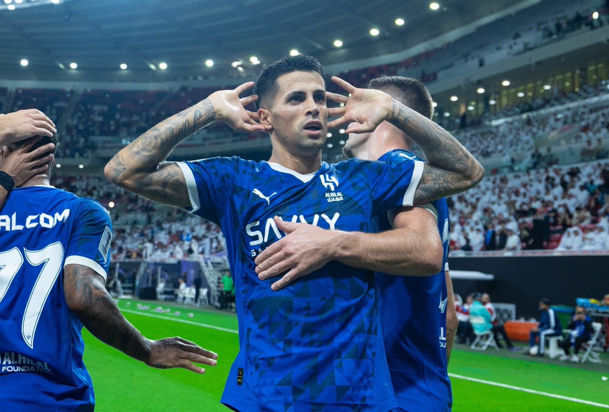 Hfc_c19's tweet photo. نيمار خرج بالتراضي من الطرفين 
مالكوم خرج بالتراضي من الطرفين 
كانسيلو خرج بالتراضي من الطرفين
بنزيما خرج بالتراضي من الطرفين 

اصدق مقولة هي يأتون لاعبون ويخرجون عاشقون

الهلال مدرسة في التعامل مع اللاعبين
عظيم عظيم وايقوني هذا النادي 💙💙💙💙💙 https://t.co/Yd8bB1KCtl