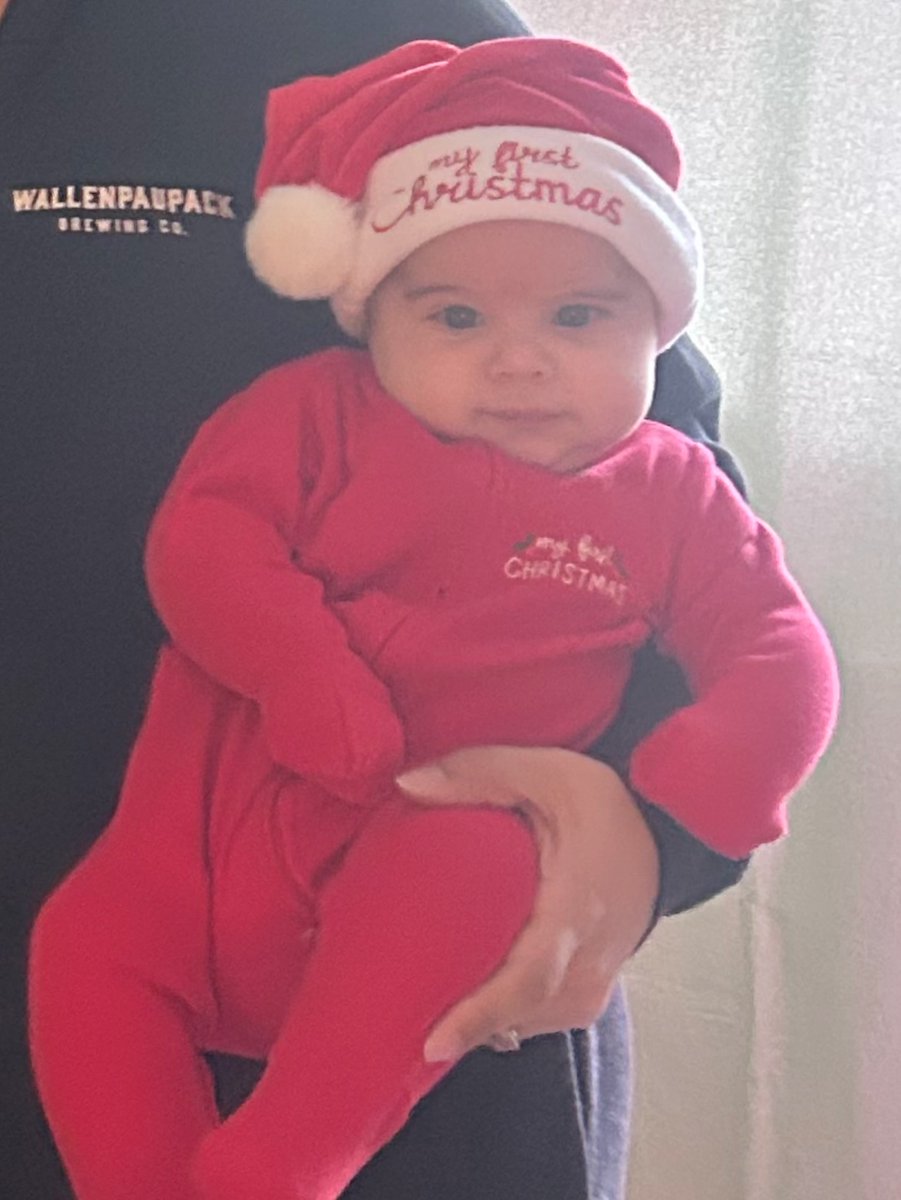 StephanyKoad's tweet photo. Merry Christmas! https://t.co/Ge77rxqQnk